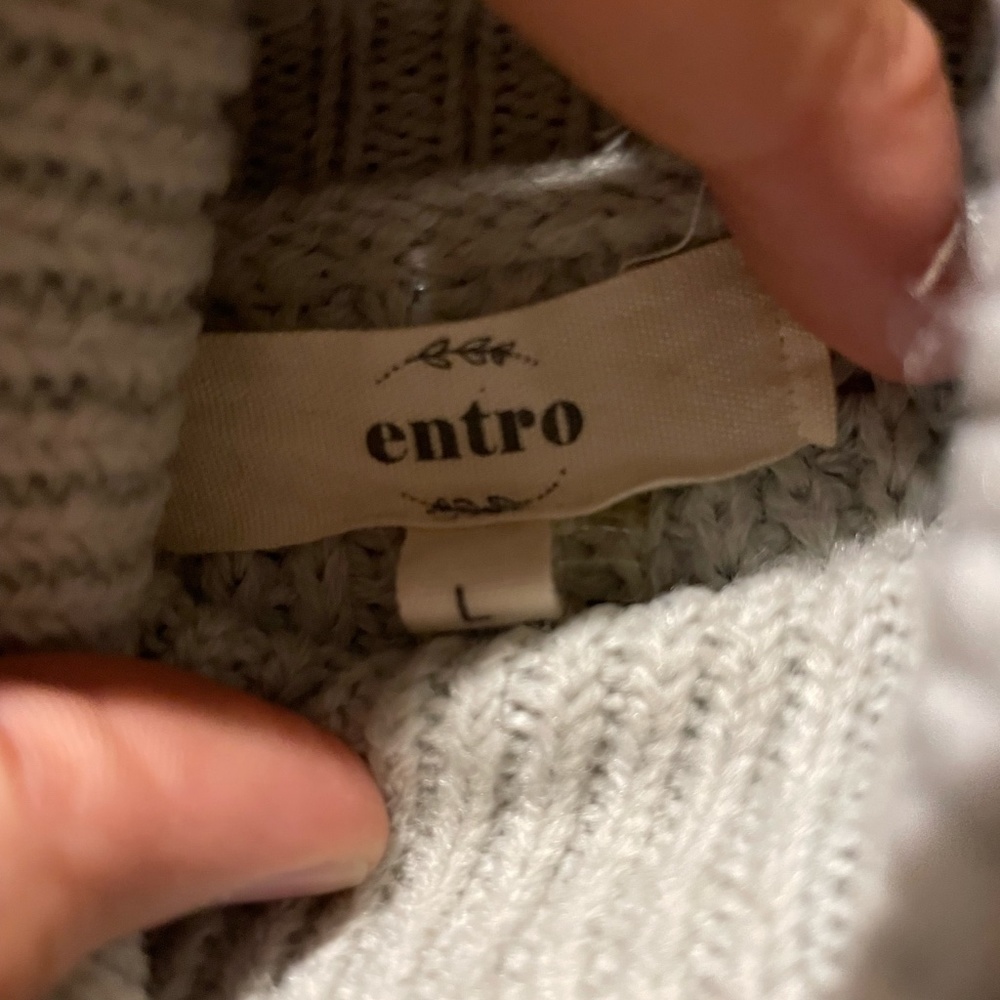 Entro - Women’s Large Baggy Sweater
